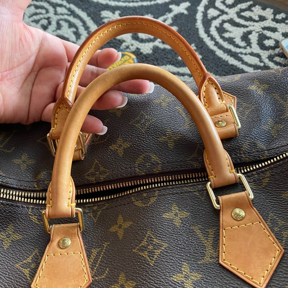 Louis Vuitton Brown Monogram Canvas Crossbody Bag with Tan Leather Strap - Picture 6 of 16